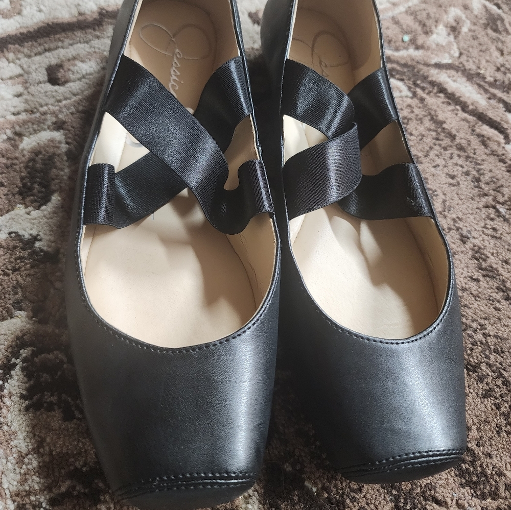 Jessica Simpson  Black Cross-Strap Flats